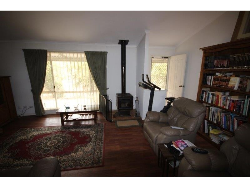 11 Treasure Road, Woodanilling WA 6316