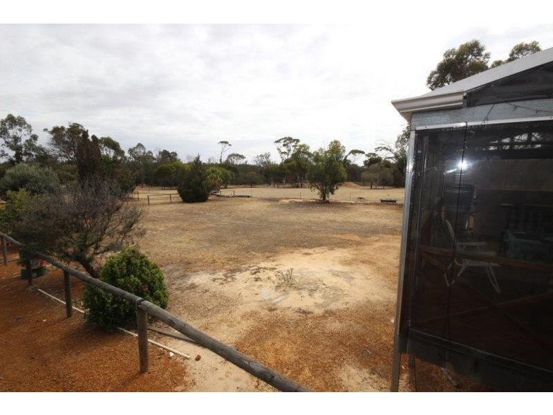 11 Treasure Road, Woodanilling WA 6316