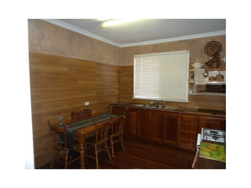 65 Coraling Street, Quairading WA 6383