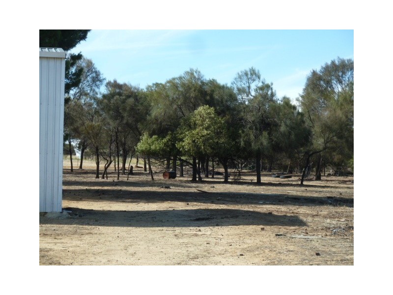 65 Coraling Street, Quairading WA 6383