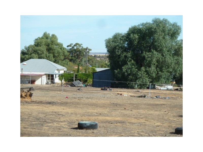 65 Coraling Street, Quairading WA 6383