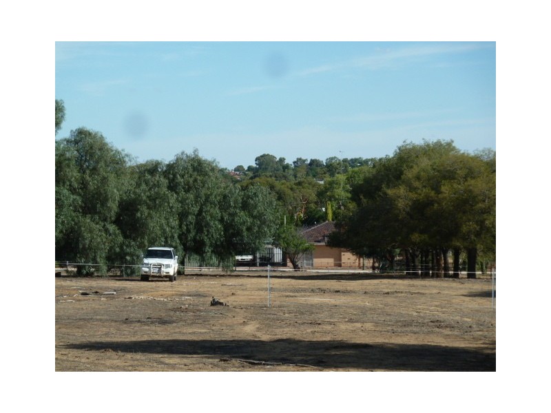 65 Coraling Street, Quairading WA 6383