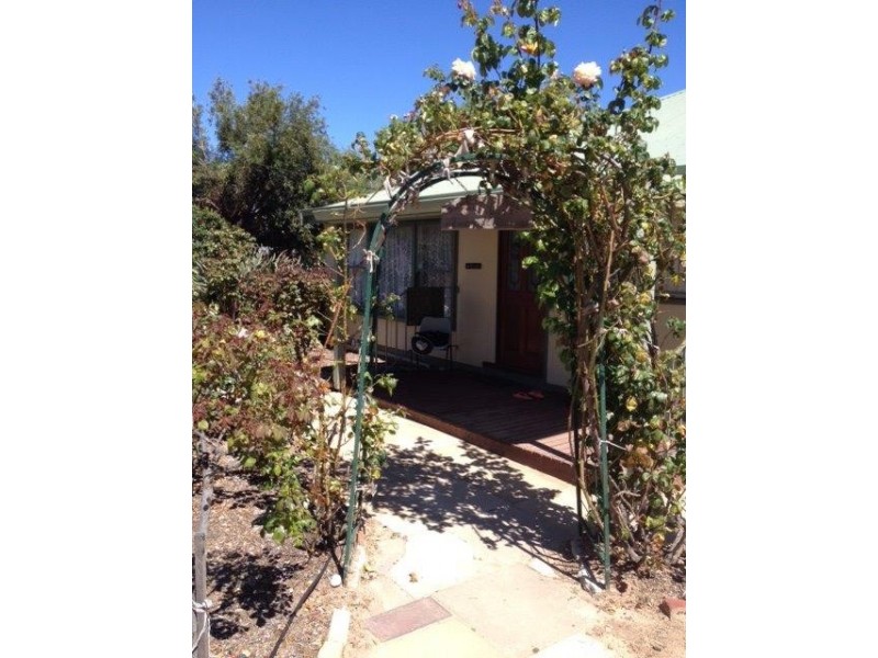 2 Richardson Street, Gnowangerup WA 6335