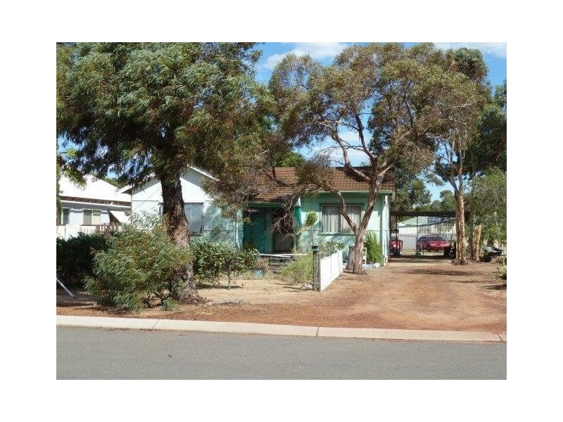 54 Murphy Street, Quairading WA 6383