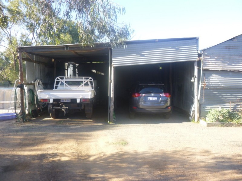 25 and 27 Wickepin Street, Wickepin WA 6370