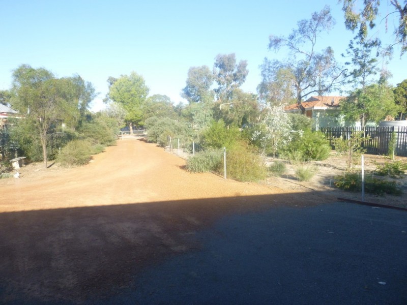25 and 27 Wickepin Street, Wickepin WA 6370