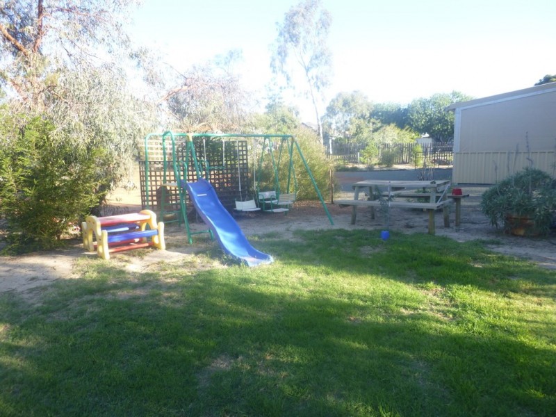 25 and 27 Wickepin Street, Wickepin WA 6370
