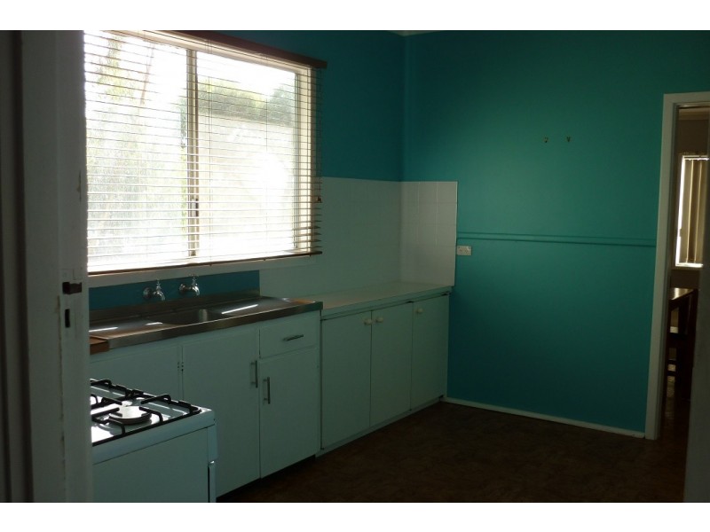 54 South Avenue, Merredin WA 6415