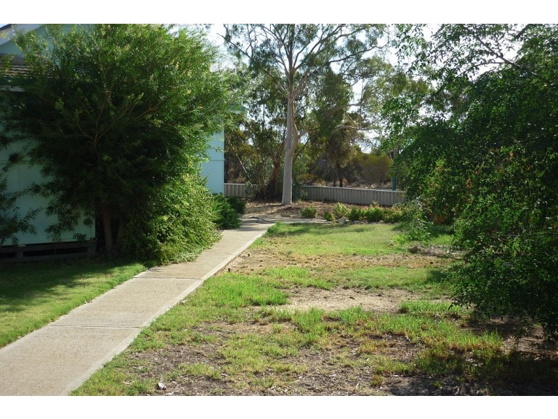 54 South Avenue, Merredin WA 6415