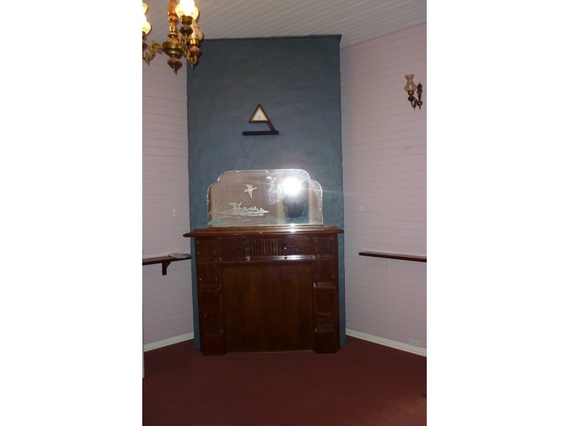 8 Ellis Road, Merredin WA 6415