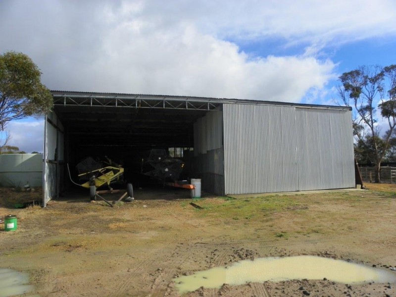 ‘Mallee Creek’ 5270 Rabbit Proof Fence Road, Ongerup WA 6336