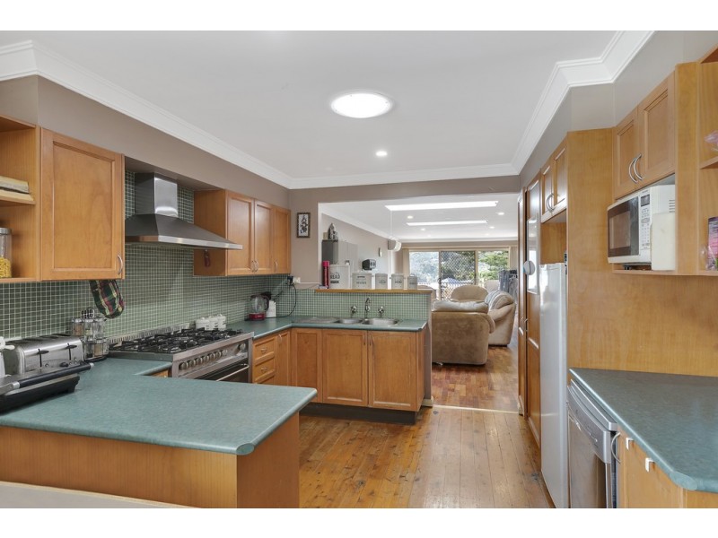 542 The Entrance Road, Bateau Bay NSW 2261