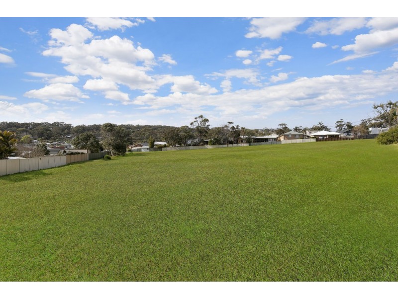 542 The Entrance Road, Bateau Bay NSW 2261