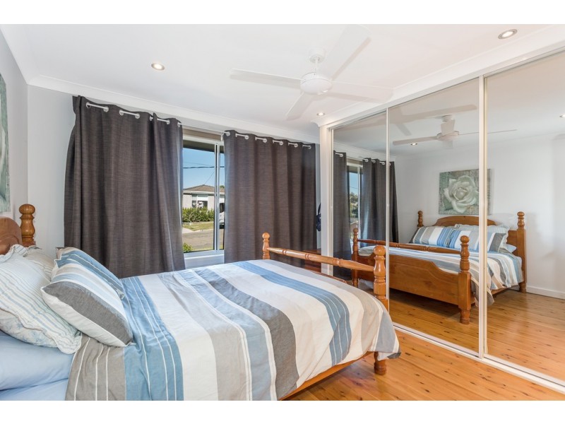 7 Anglers Drive, Bateau Bay NSW 2261