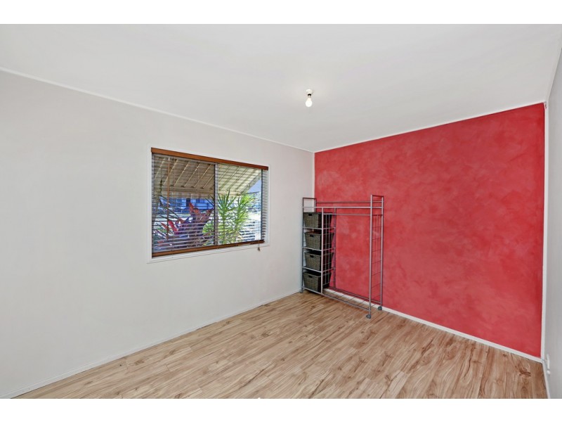 70 Dampier Boulevard, Killarney Vale NSW 2261