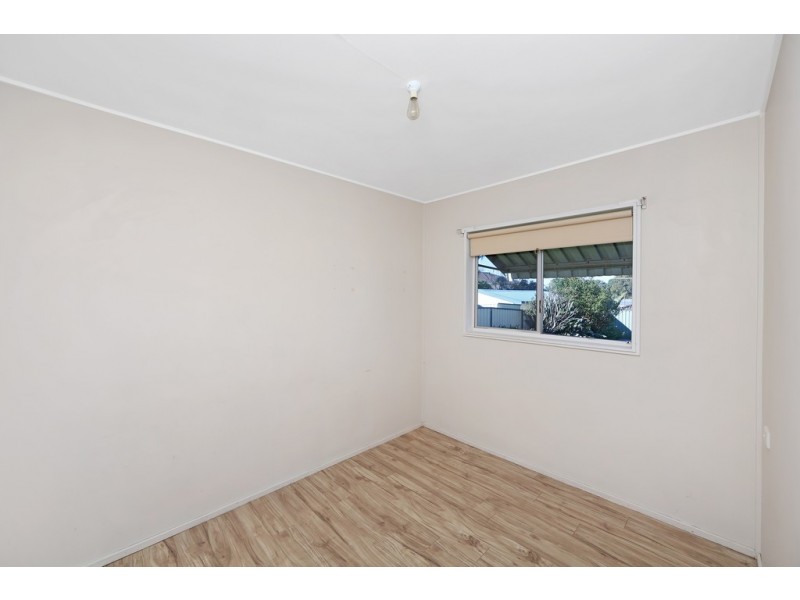 70 Dampier Boulevard, Killarney Vale NSW 2261