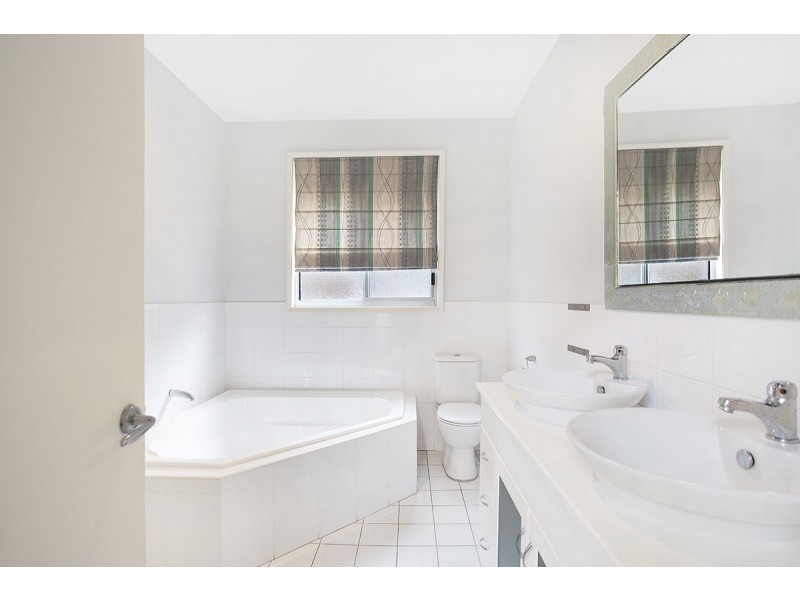 19 Binburra Avenue, Toowoon Bay NSW 2261