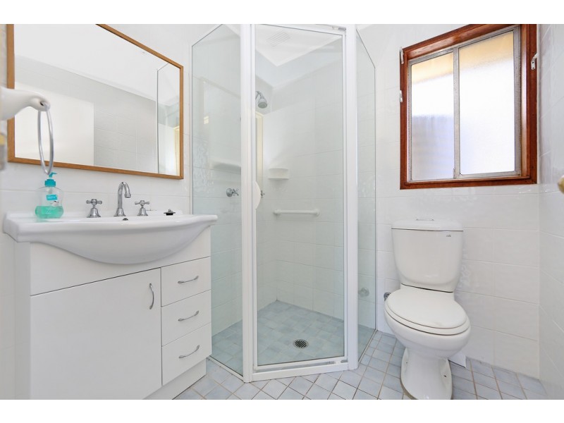 14 Malana Avenue, Bateau Bay NSW 2261