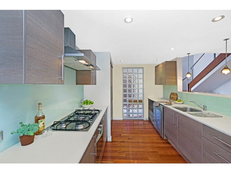 33a Lakin Street, Bateau Bay NSW 2261