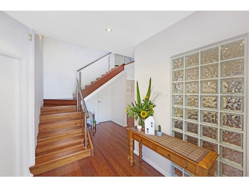 33a Lakin Street, Bateau Bay NSW 2261