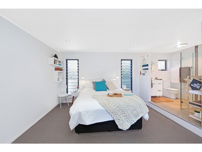 33a Lakin Street, Bateau Bay NSW 2261