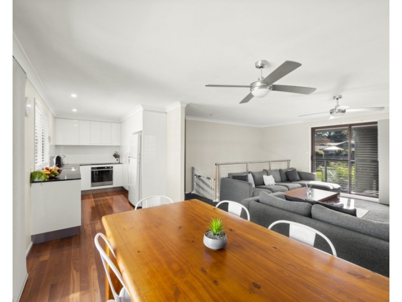 56 Rotherham Street, Bateau Bay NSW 2261