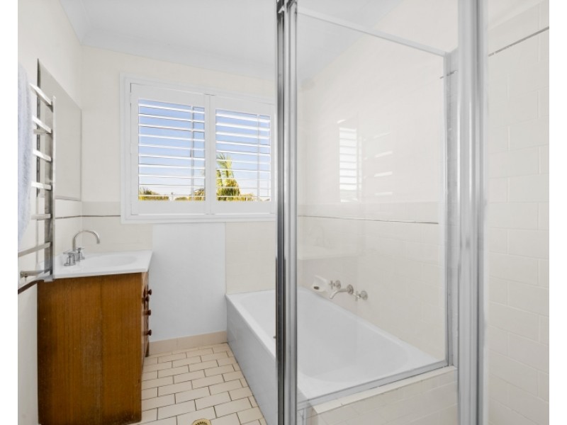 56 Rotherham Street, Bateau Bay NSW 2261