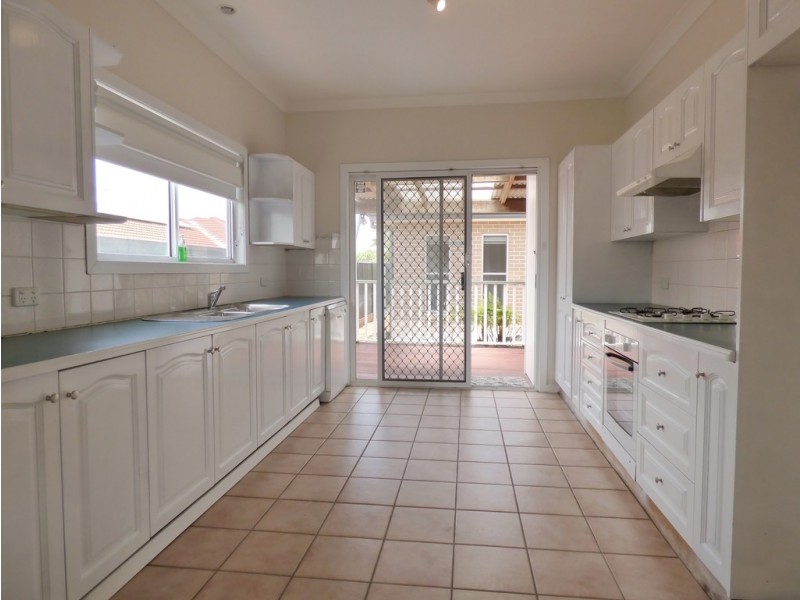 3 Hume Boulevard, Killarney Vale NSW 2261