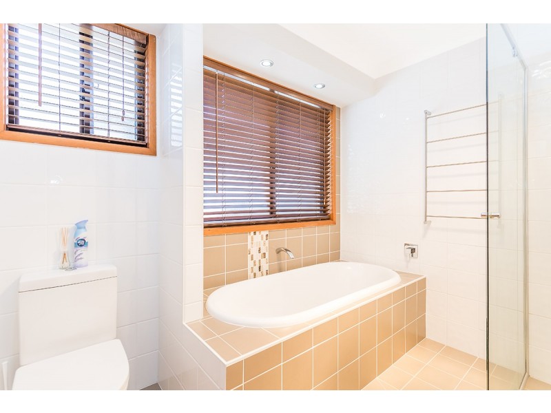 20 Earl St, Shelly Beach NSW 2261