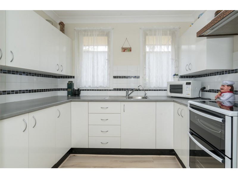 78 Jeannie Crescent, Berkeley Vale NSW 2261