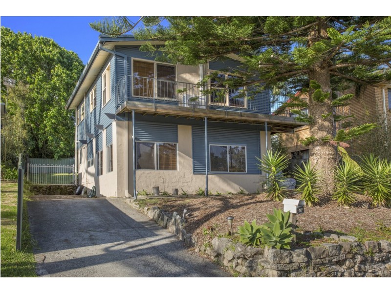 47 Albatross Road, Berkeley Vale NSW 2261