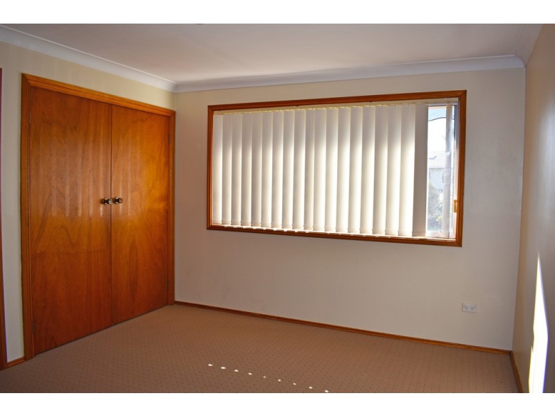 10 Caloola Close, Bateau Bay NSW 2261