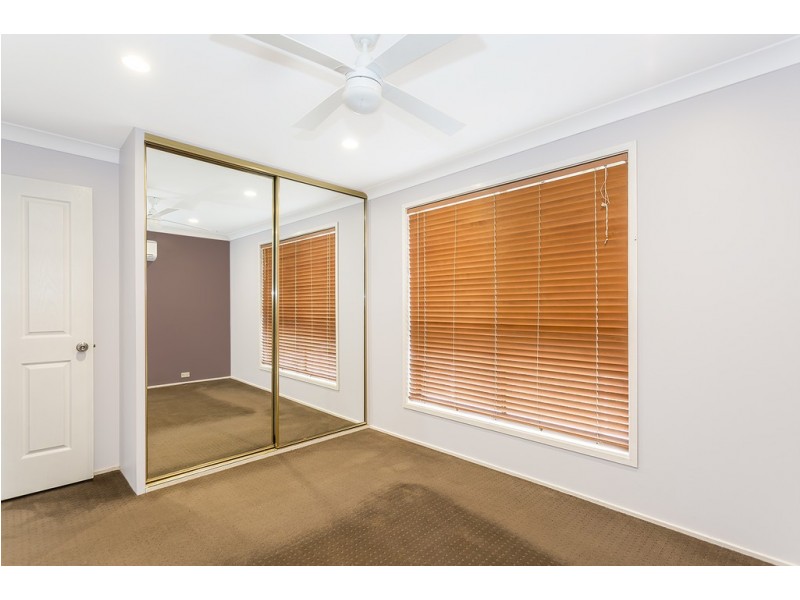 4 Hasluck Drive, Wyong NSW 2259