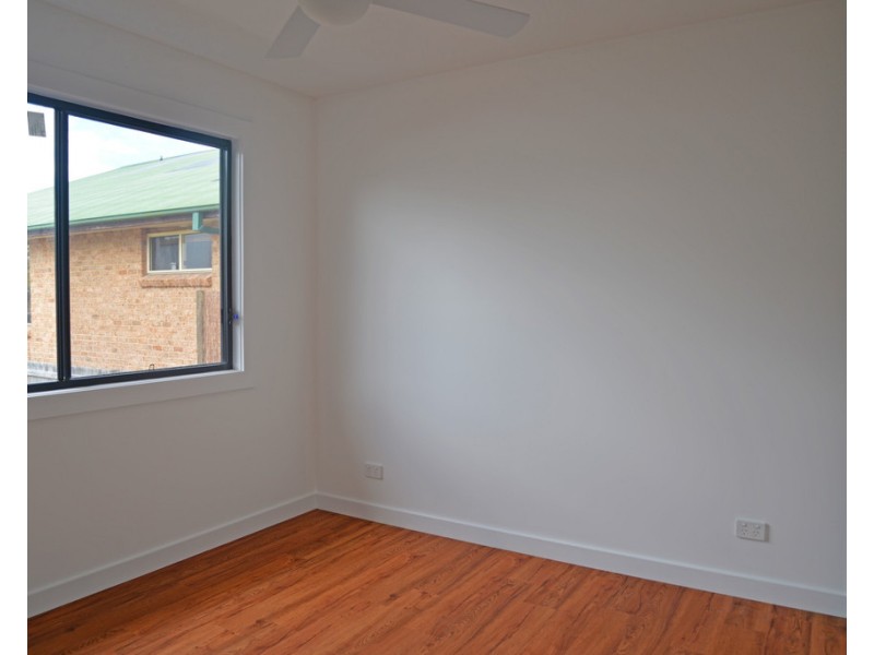 52B Lakedge Avenue, Berkeley Vale NSW 2261