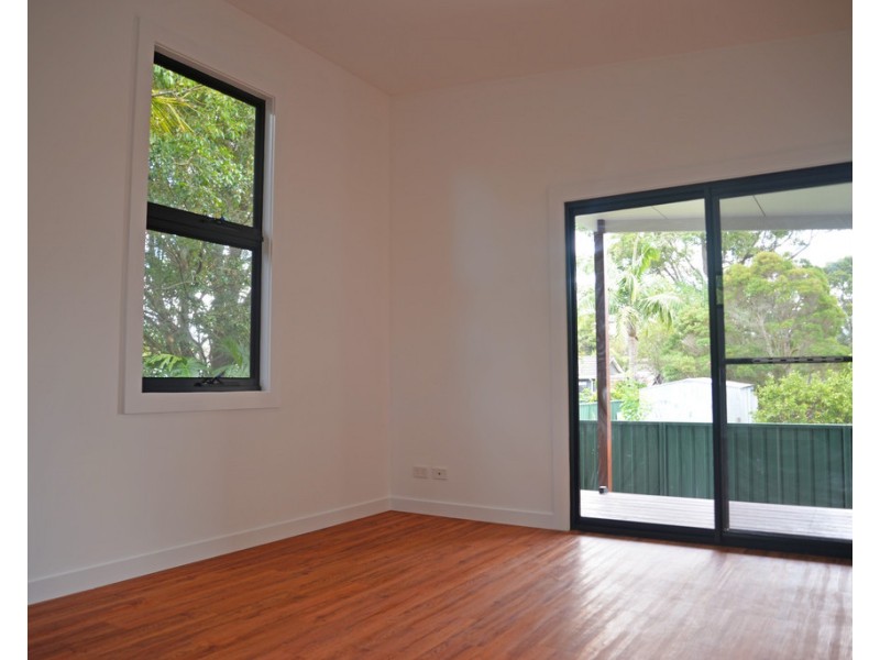 52B Lakedge Avenue, Berkeley Vale NSW 2261