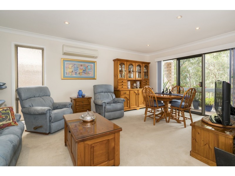 26 Jeannie Crescent, Berkeley Vale NSW 2261