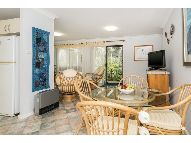 26 Jeannie Crescent, Berkeley Vale NSW 2261