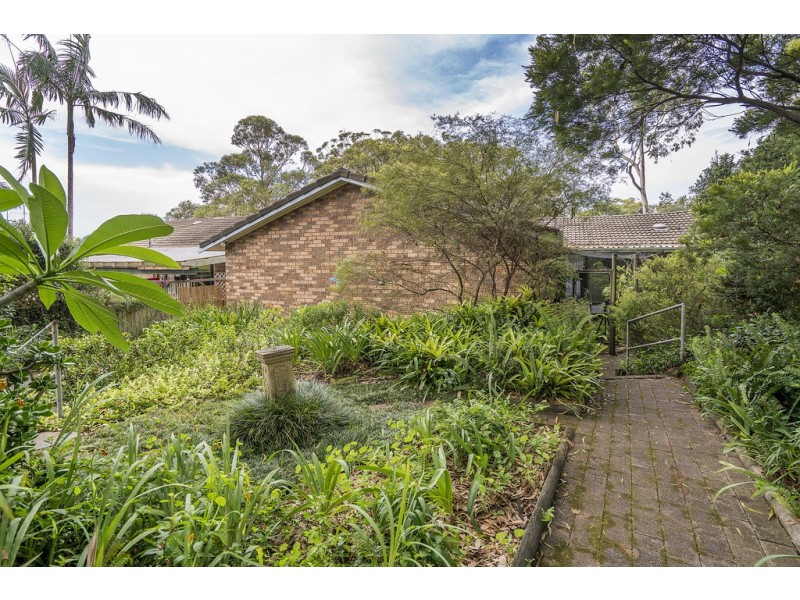 26 Jeannie Crescent, Berkeley Vale NSW 2261