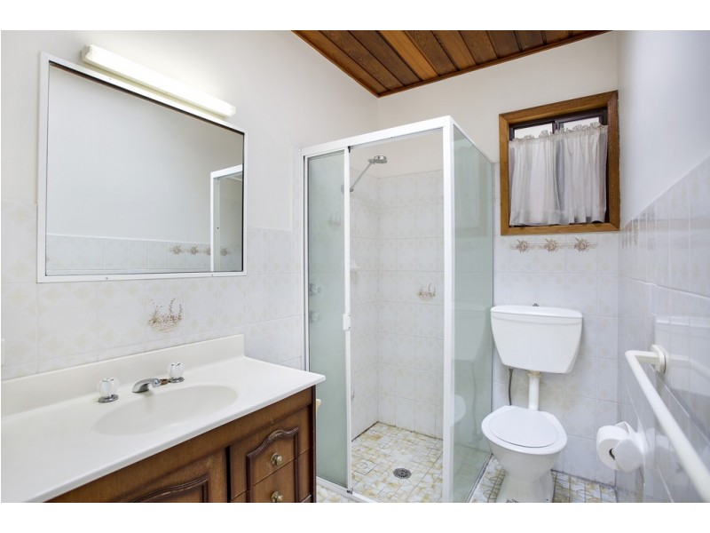 88 Bateau Bay Road, Bateau Bay NSW 2261