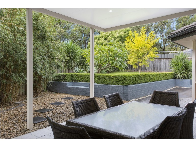 25 Bataan Circuit, Bateau Bay NSW 2261