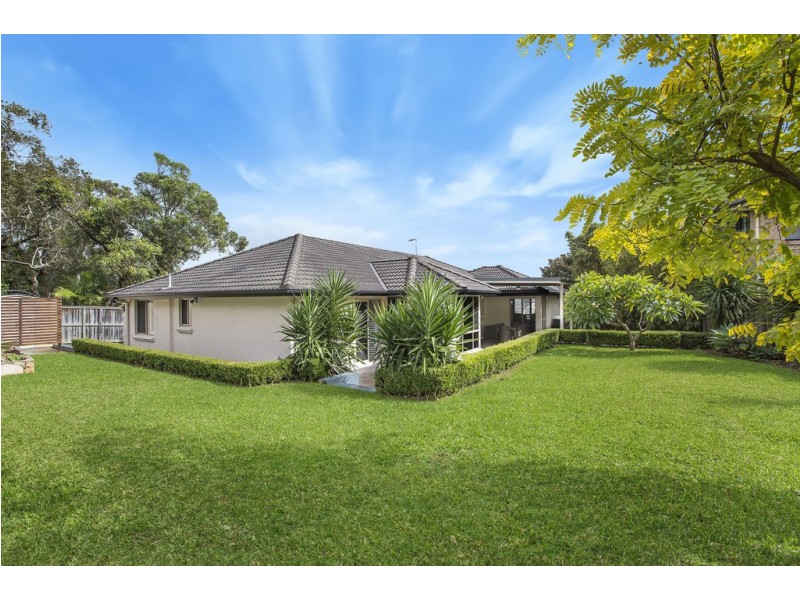 25 Bataan Circuit, Bateau Bay NSW 2261