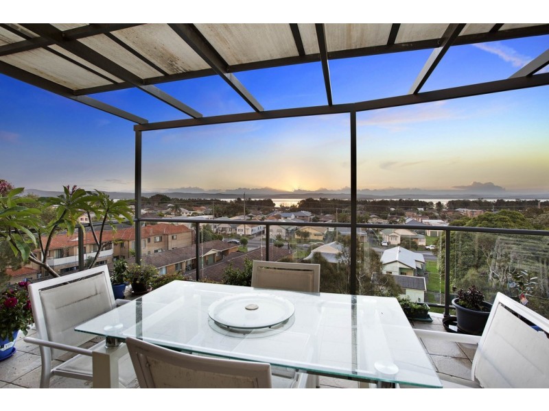 606/1-9 Torrens Avenue, The Entrance NSW 2261