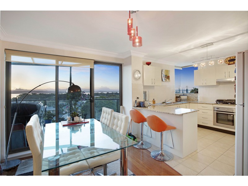 606/1-9 Torrens Avenue, The Entrance NSW 2261