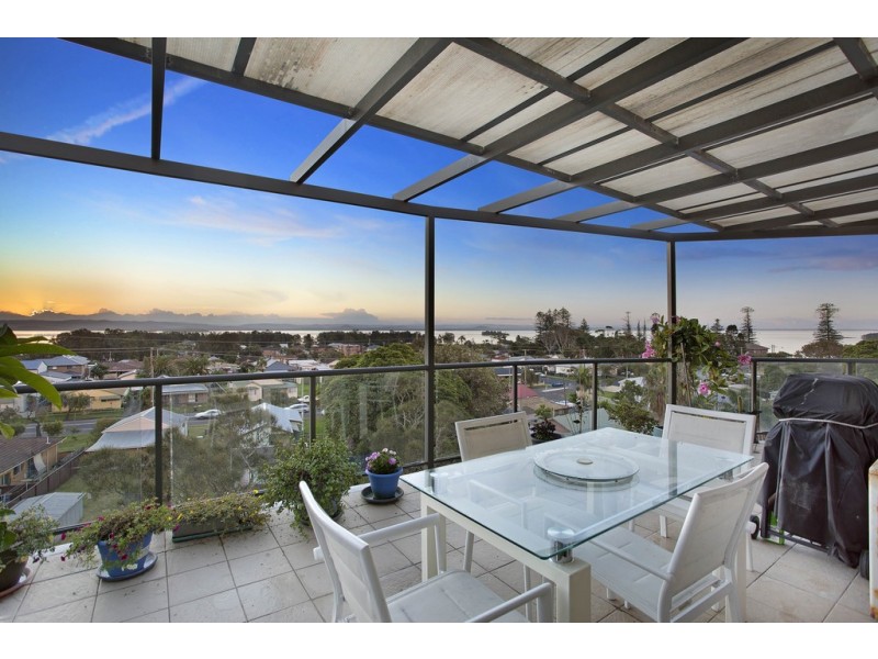 606/1-9 Torrens Avenue, The Entrance NSW 2261