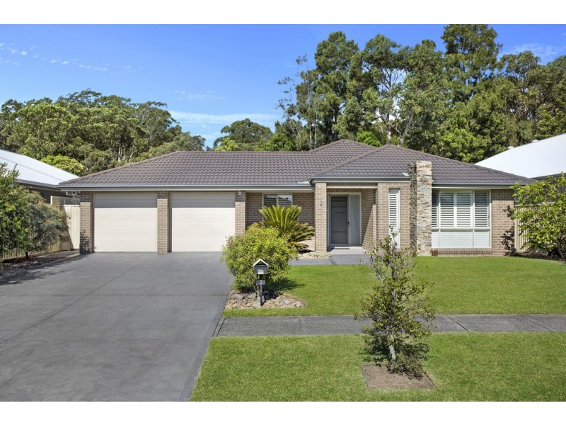 2 Woodstork Close, Tumbi Umbi NSW 2261