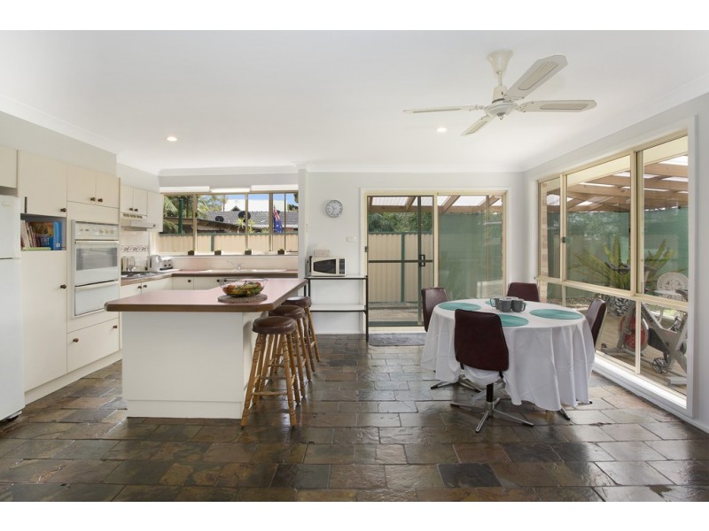 209 Cygnet Drive, Berkeley Vale NSW 2261