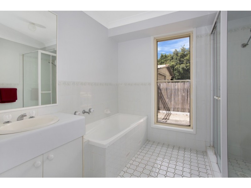 209 Cygnet Drive, Berkeley Vale NSW 2261