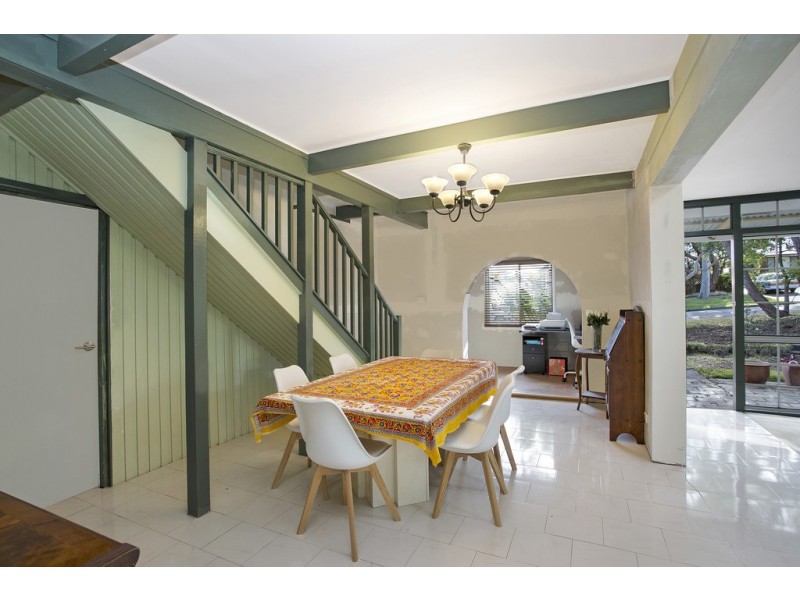 16 Talara Avenue, Bateau Bay NSW 2261