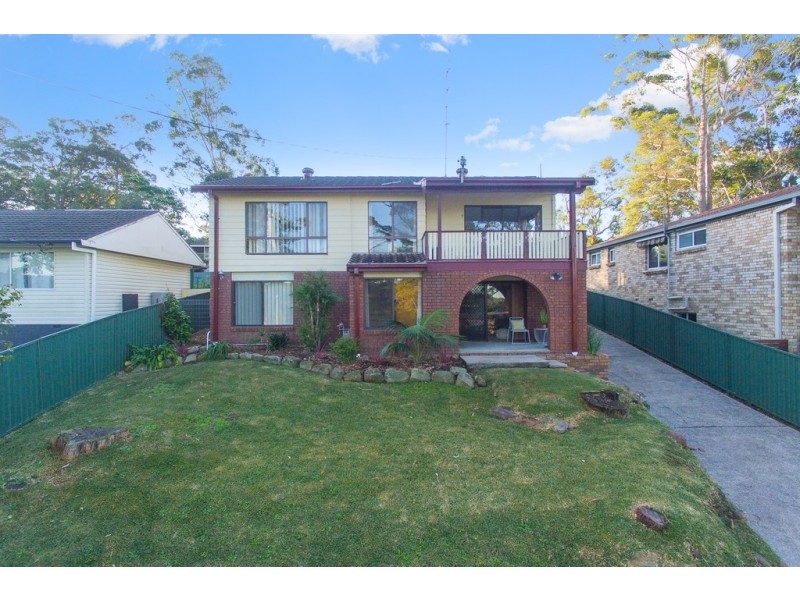 9 Shannon Parade, Berkeley Vale NSW 2261