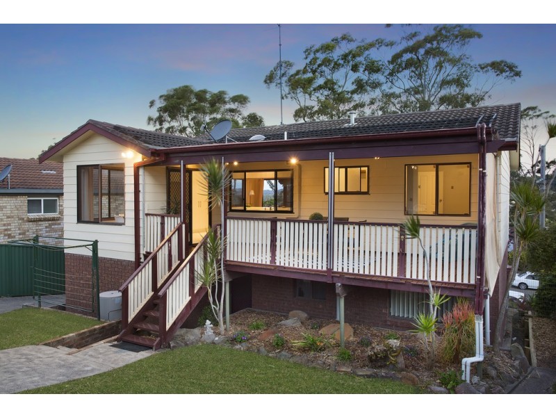 9 Shannon Parade, Berkeley Vale NSW 2261